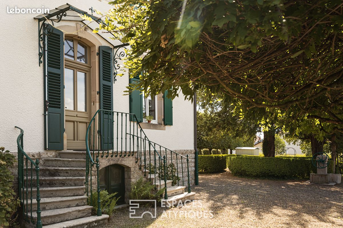 Maison 8 pièces 229 m² · à Lure · 229 m² · 420 000 €
