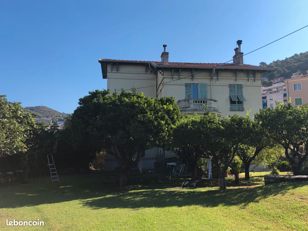 Appartement 5 pièces 100 m² · à Nice · 100 m² · 480 €/mois