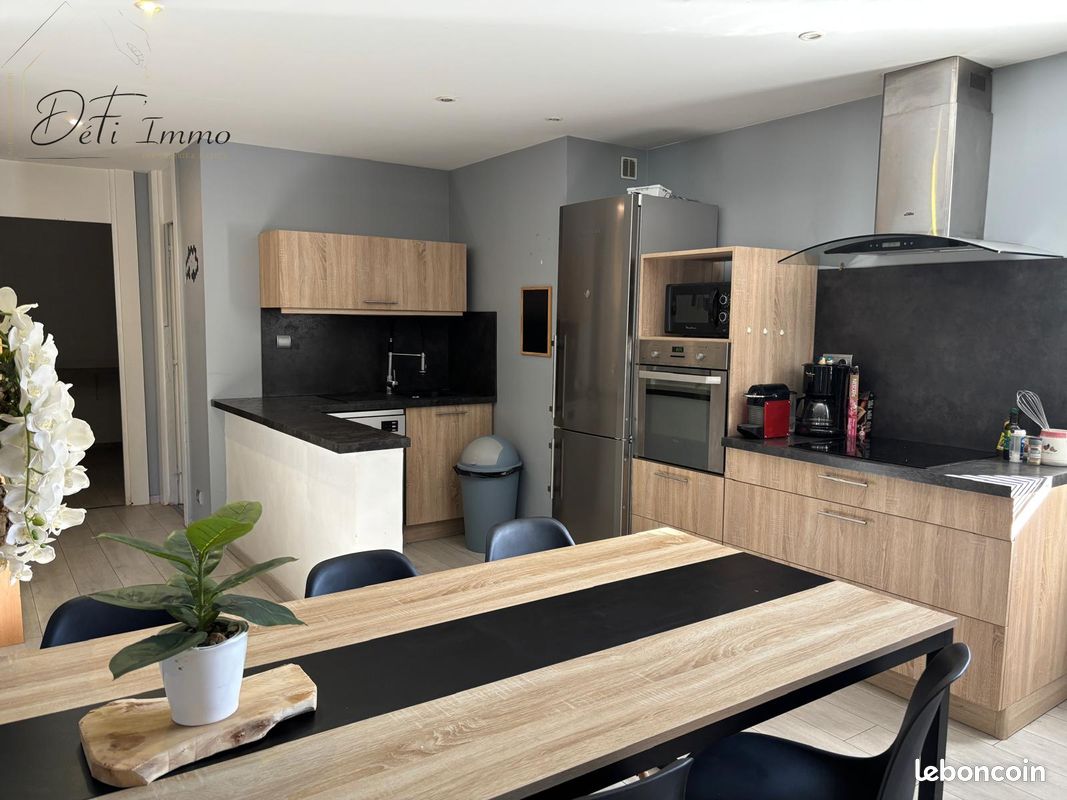 Appartement 8 pièces 123 m² · à La Chambre · 123 m² · 257 000 €