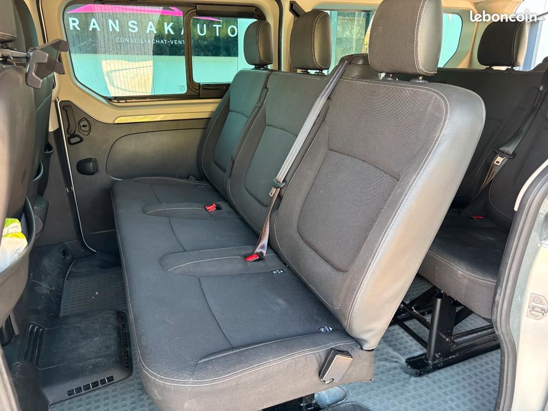 RENAULT TRAFIC Combi Phase 3 L2 2.0 DCi 150 Intens / 9 Places / 2 Portes Latterales Coulissantes (image 20)