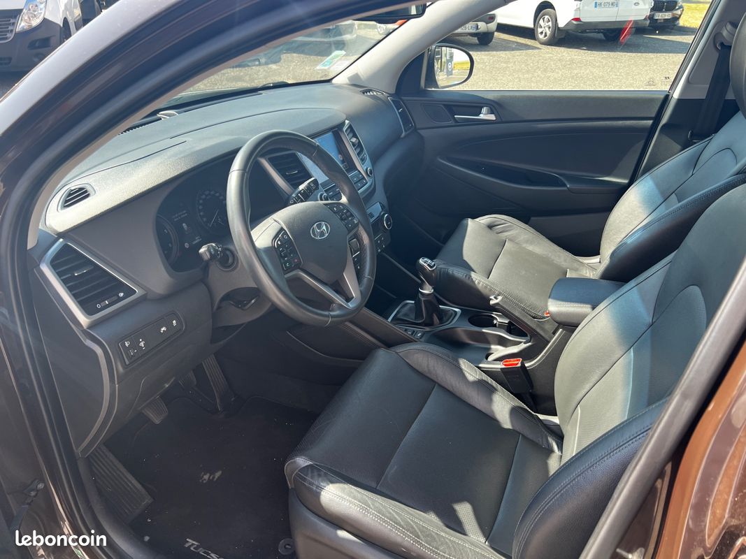 HYUNDAI TUCSON 2.0 T CRDI 135 CH YELLOWSTONE 2WD / CAMERA DE RECUl (image 27)