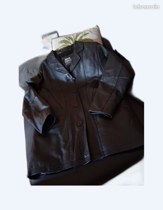 Veste Femme En Cuir Pleine Fleur Vintage – Marque Matthé Taille 40 – Noir – Occasion Très Bon état – Fabriqué En France