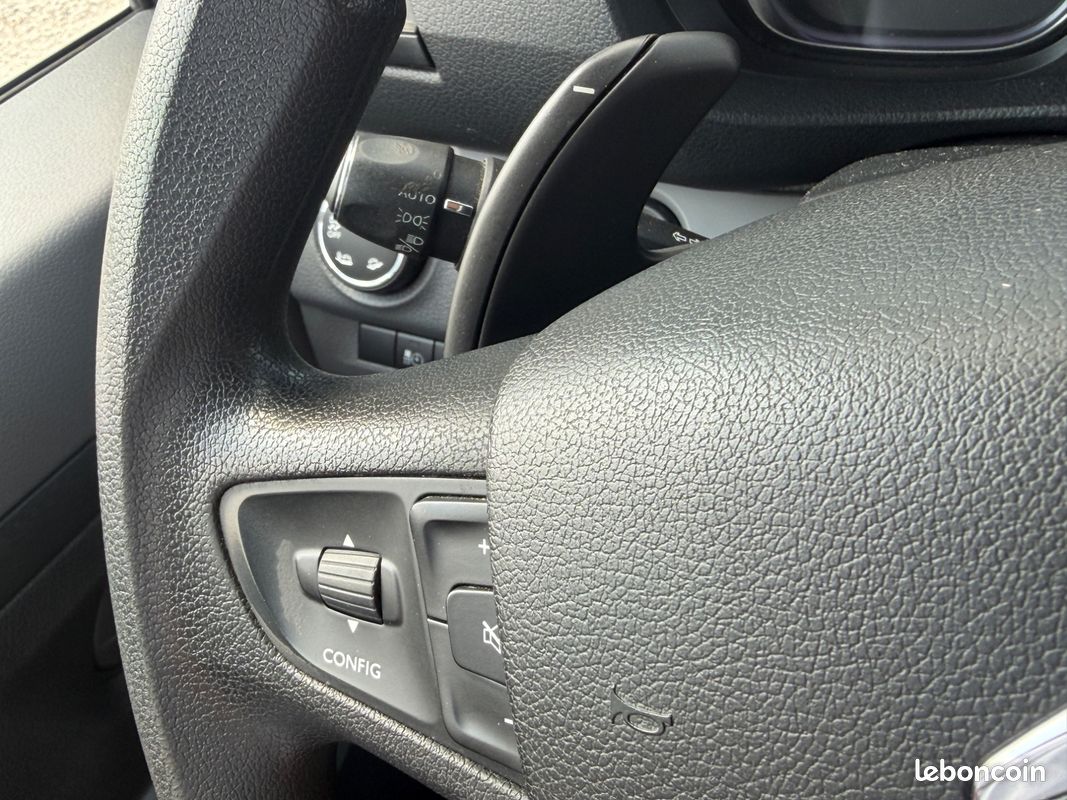 CITROEN JUMPY 2.0 BLUEHDI 180 ch EAT8 AFFICHAGE HUD / CAMÉRA / GRIP CONTROL / SIÈGES CHAUFF. / CARPLAY (image 15)