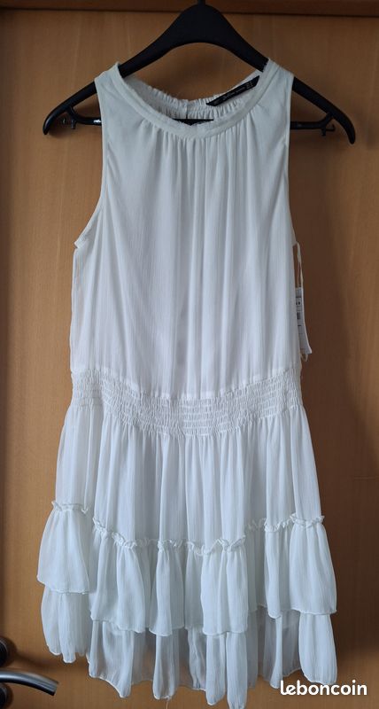 Robe sans manche ZARA neuve M/38 FLO83 Vêtements