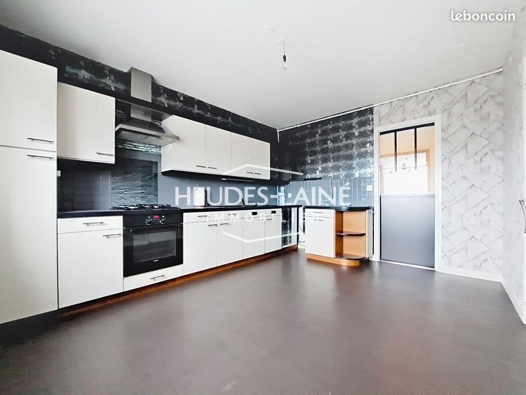 Appartement 4 pièces 90 m² · à Granville · 90 m² · 215 000 €