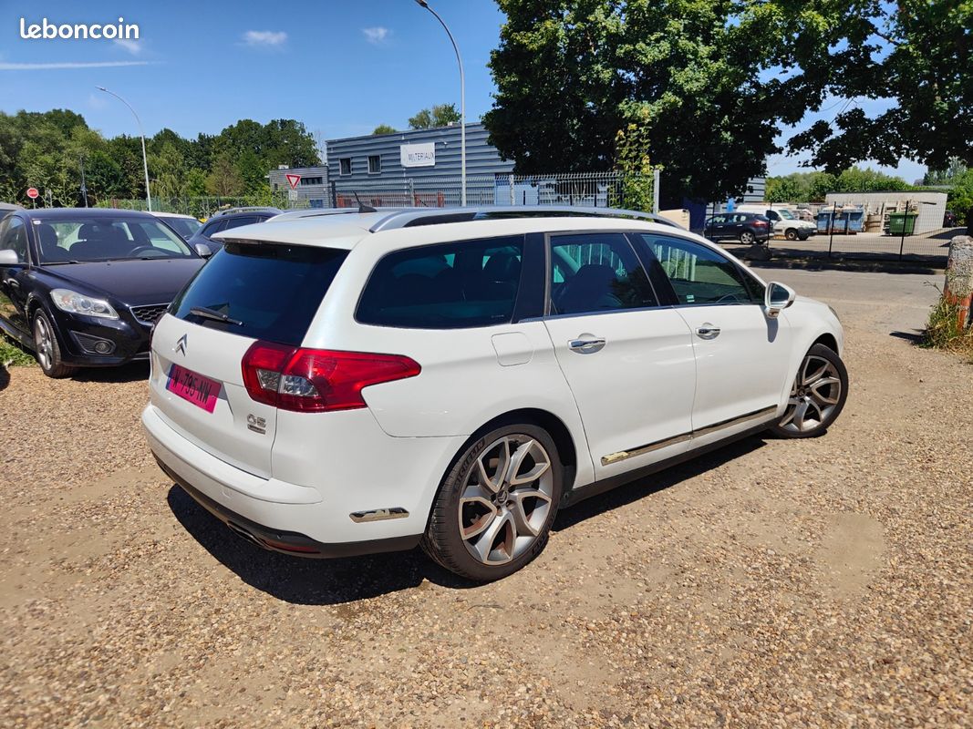 Citroën C5 Tourer 2.2 Hdi 200 ch Exclusive BVA * GARANTIE * REVISEE (image 4)