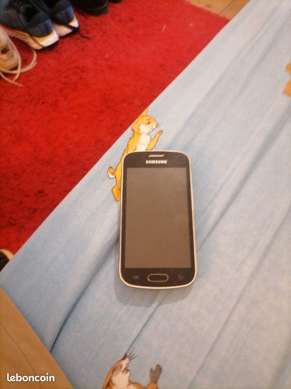 Téléphone portable samsung (image 1)