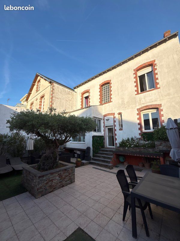 Maison 5 pièces 180 m² · à Saint-Jean-de-Monts · 180 m² · 300 000 €