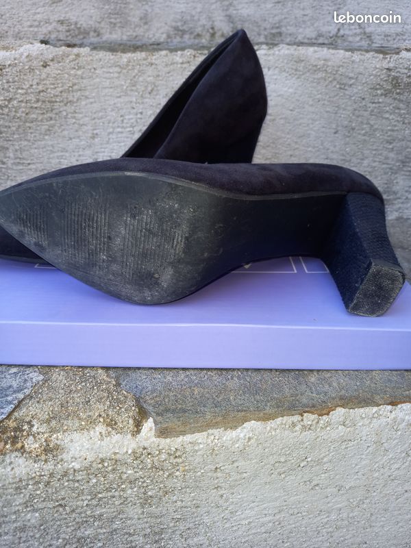 Escarpins Nubuck Noirs (image 2)