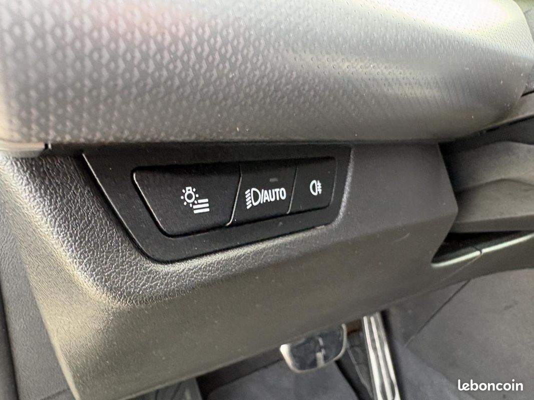 BMW X1 sDrive 18i 136ch DKG7 M Sport (image 12)