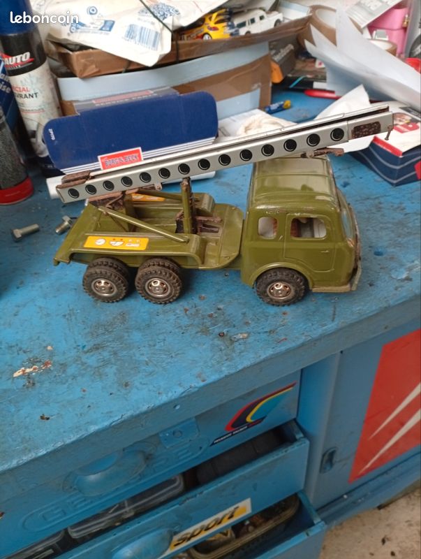 Camion militaire joustra (image 2)