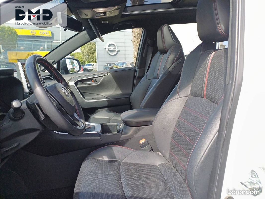 TOYOTA RAV4 Hybride Rechargeable AWD Design (image 9)