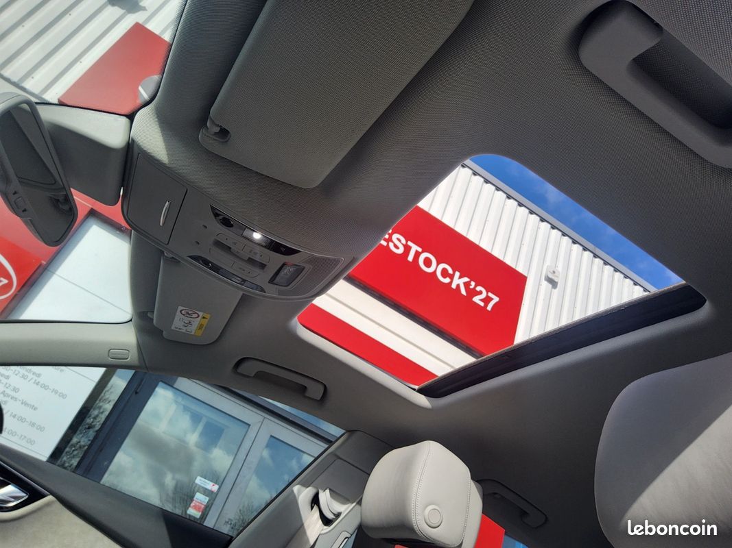 AUDI A7 SPORTBACK 2.0 TFSi 252 S tronic 7 Quattro Avus 1ER MAIN (image 24)