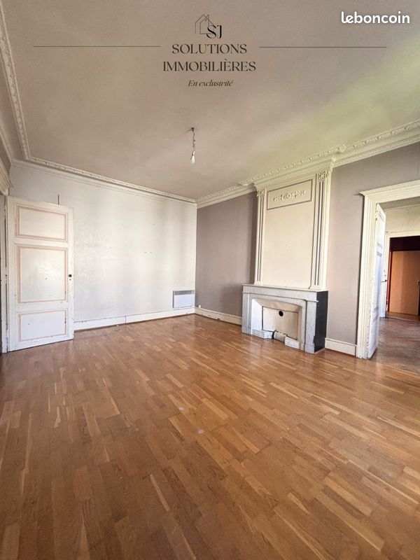 Appartement 3 pièces 107 m² · à Vienne · 107 m² · 180 000 €