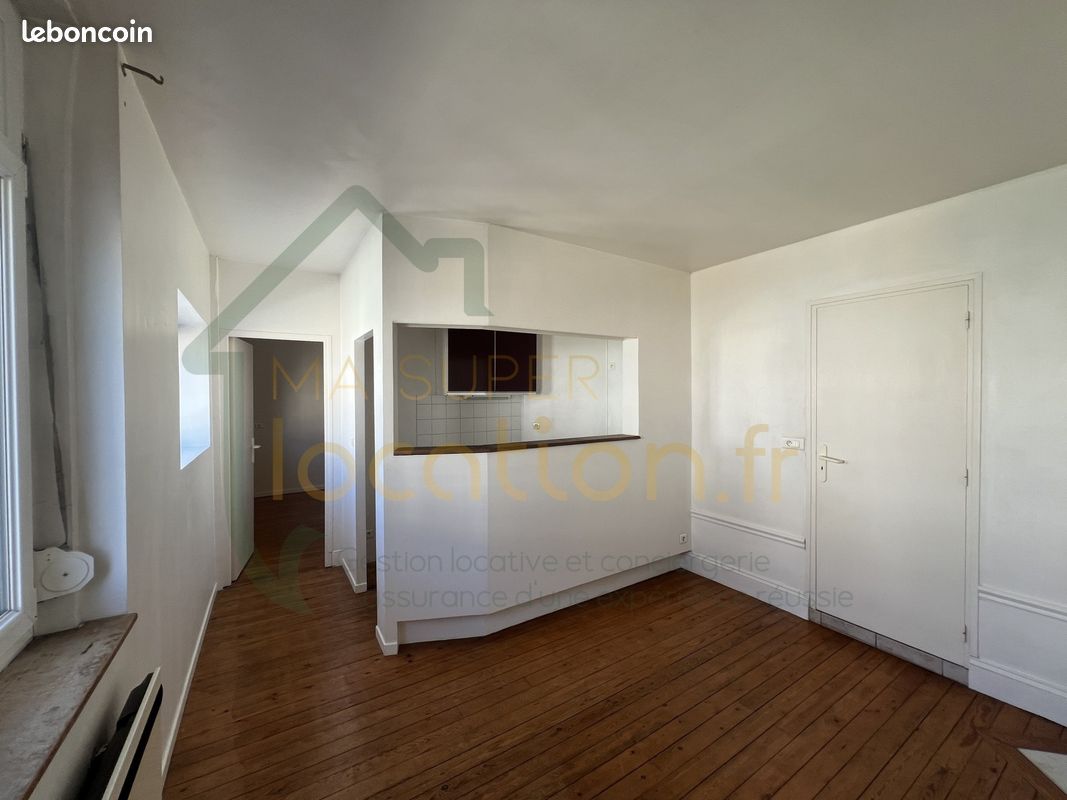 Appartement 2 pièces 39 m² · à Saint-Quentin · 39 m² · 450 €