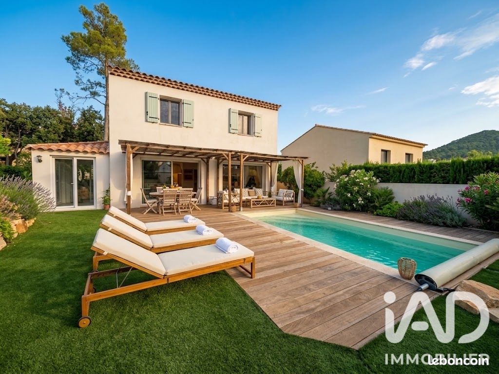 Maison 4 pièces 98 m² · à Rocbaron · 98 m² · 425 000 €