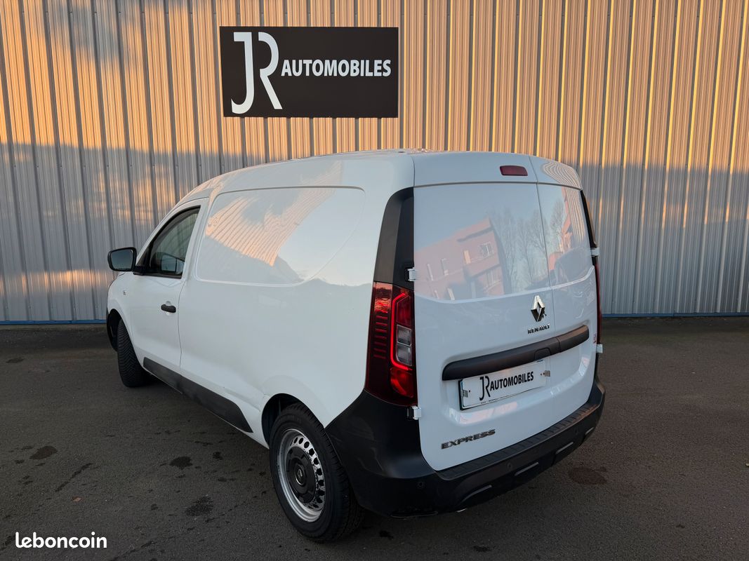 Renault EXPRESS VAN 1.5 BLUE DCI 75CH CONFORT (image 4)