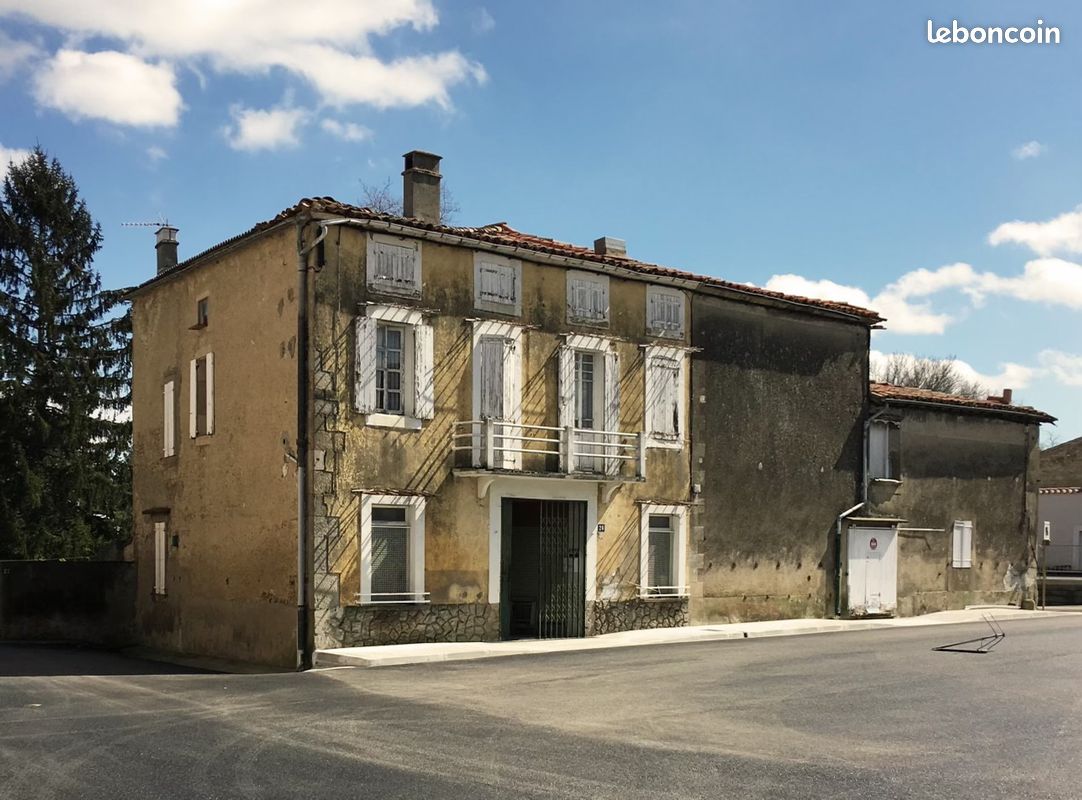 Maison 9 pièces 243 m² · à Mirepoix · 243 m² · 168 000 €