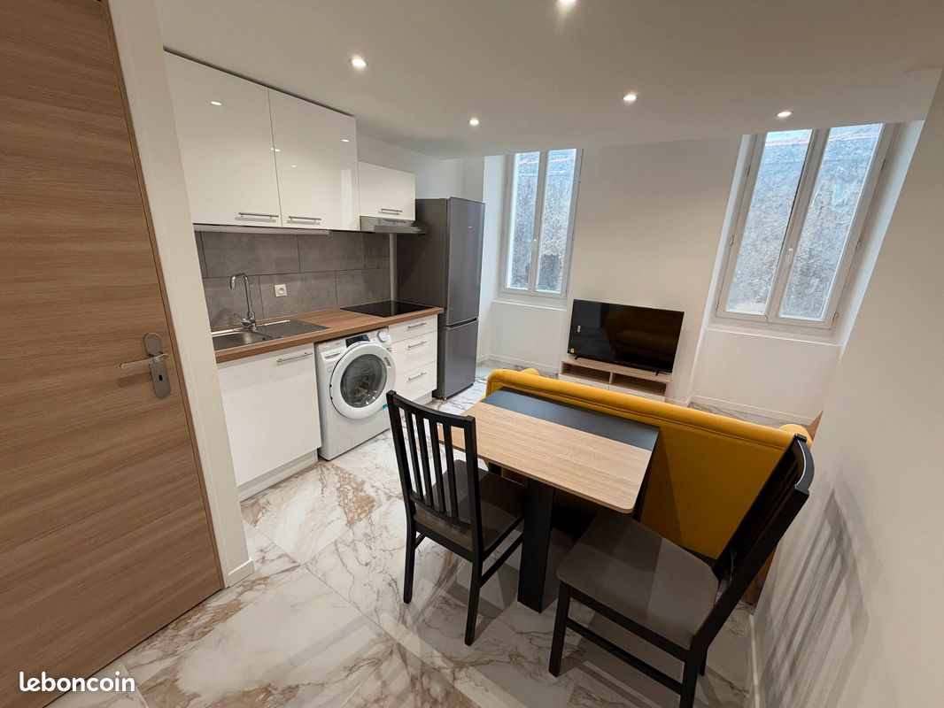 Appartement 2 pièces 29 m² · à Salon-de-Provence · 29 m² · 740 €/mois