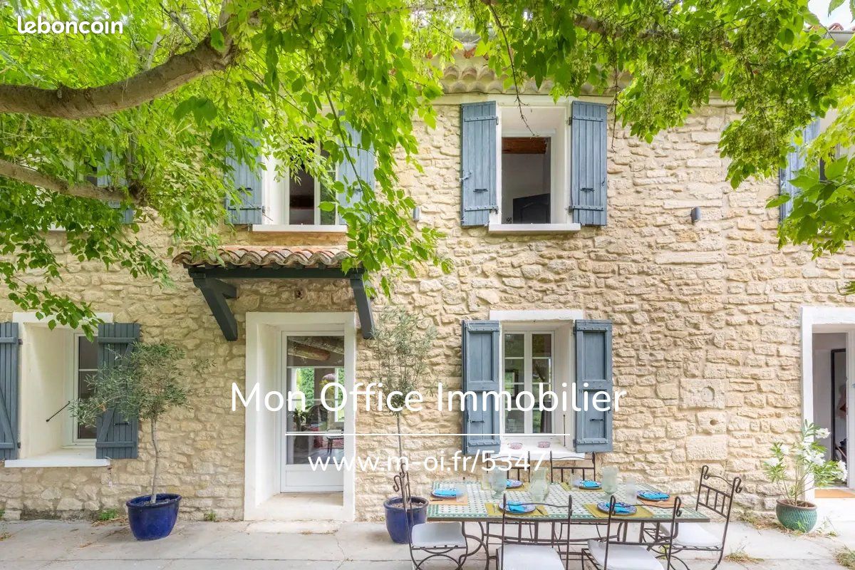 Maison 8 pièces 354 m² · à Mazan · 354 m² · 1 098 000 €