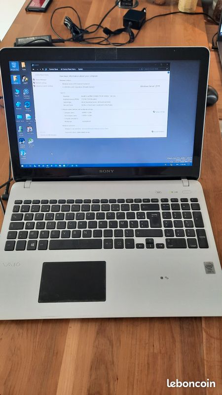 Ordinateur portable SONY VAIO SVF Series (SVF153A1YM) écran IPS (image 1)