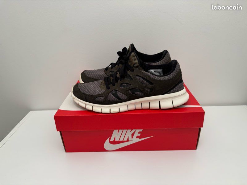 Nike Free Run sequoia/black medium olive Chaussures - Main Image