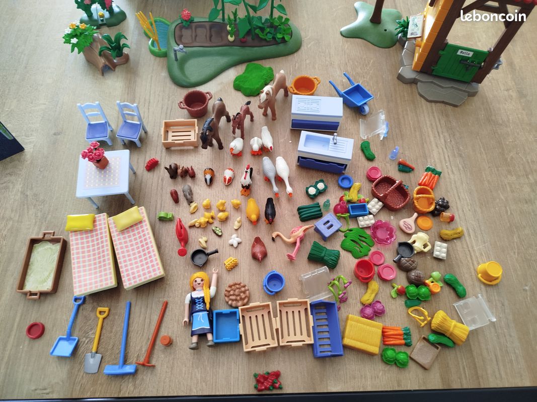Lot De Playmobil Sur Le Thème De La Ferme - Occasion