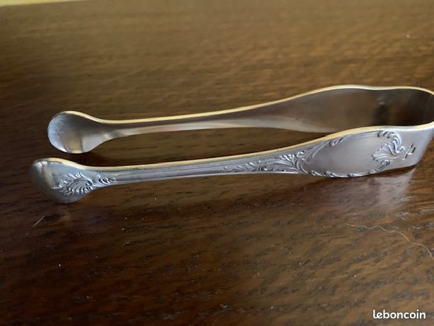 Petite pince à sucre métal argenté orfèvre Christofle modèle