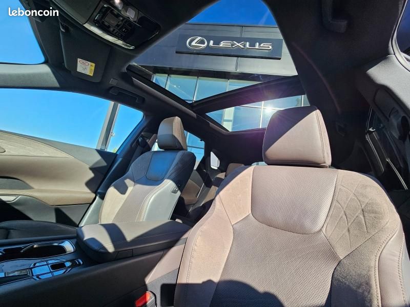 Lexus RX 450h+ Executive 4WD (image 12)