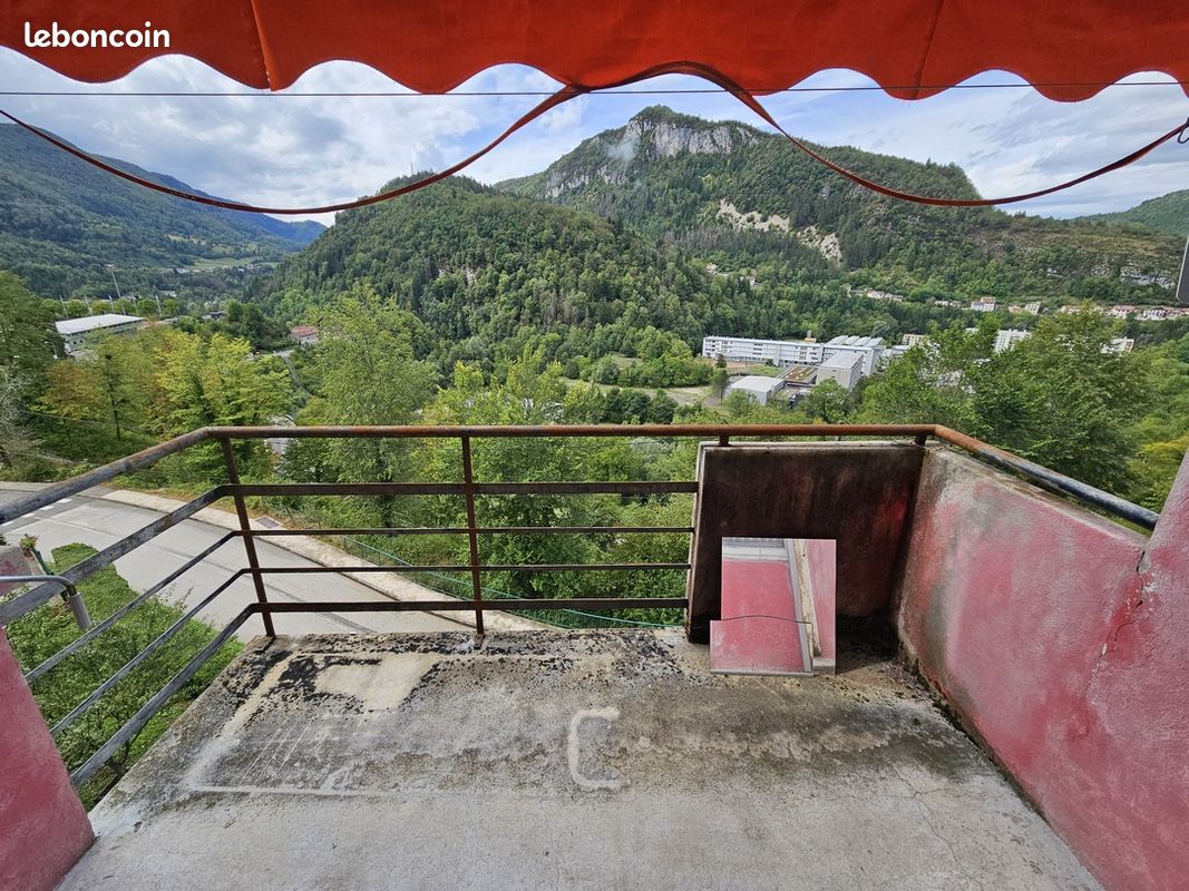 Appartement 3 pièces 56 m² · à Saint-Claude · 56 m² · 35 500 €
