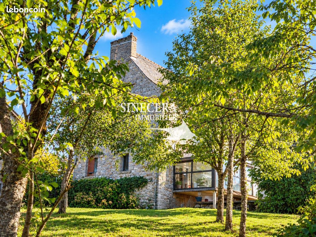 Maison 7 pièces 137 m² · à Sénergues · 137 m² · 150 000 €