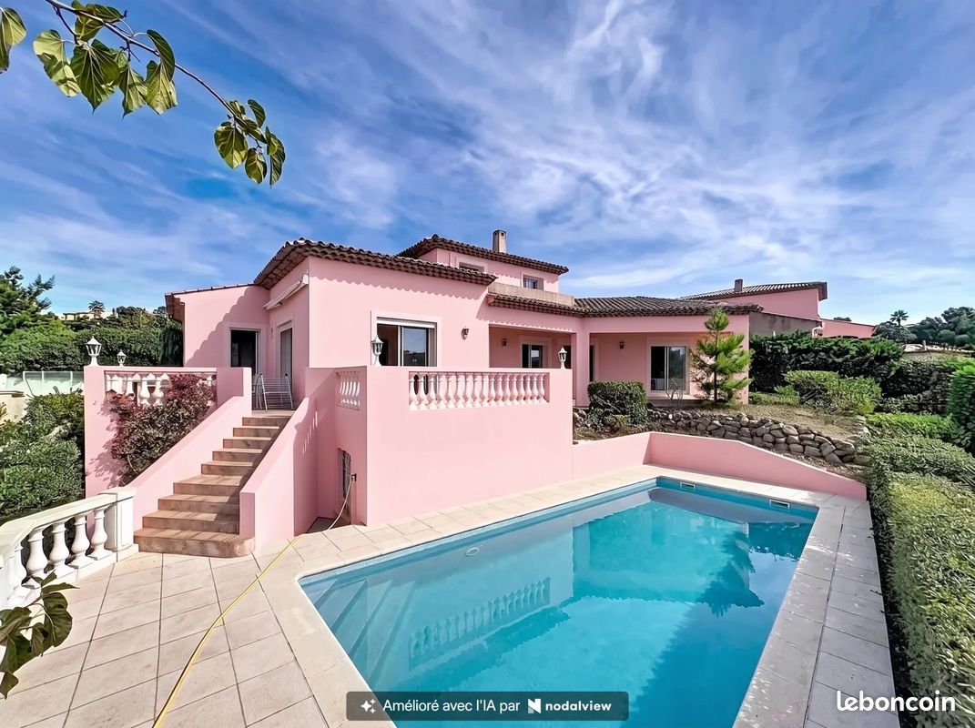 Maison 6 pièces 182 m² · à Sainte-Maxime · 182 m² · 1 499 000 €