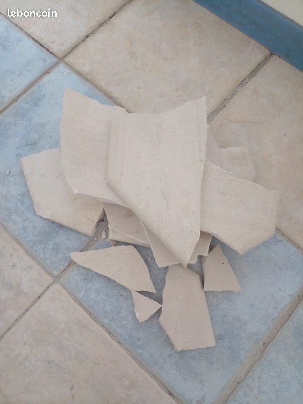 Morceaux de marbre beige (image 1)