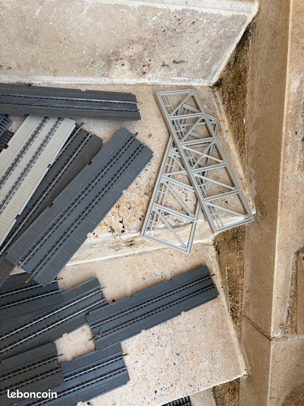 Jouef HO gros lot de rails courbes ,droits ,portes rails