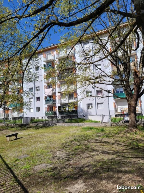 Appartement 4 pièces 70 m² · à Aix-les-Bains · 70 m² · 919 €
