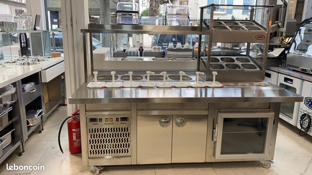 Table de préparation tacos, burgers et sandwichs – Meuble 3-en-1 – Bain-marie, saladette réfrigérée et tranché et plan de travail neutre - pimak (image 1)