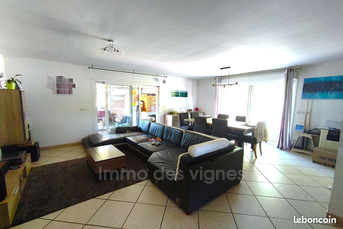 Maison 6 pièces 121 m² · à Ambarès-Et-Lagrave · 121 m² · 1 475 €