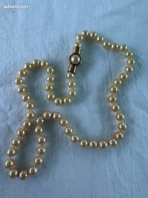 Collier en perles nacrés (image 3)