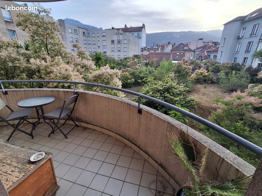 Appartement 3 pièces 66 m² · à Grenoble · 65,5 m² · 192 000 €