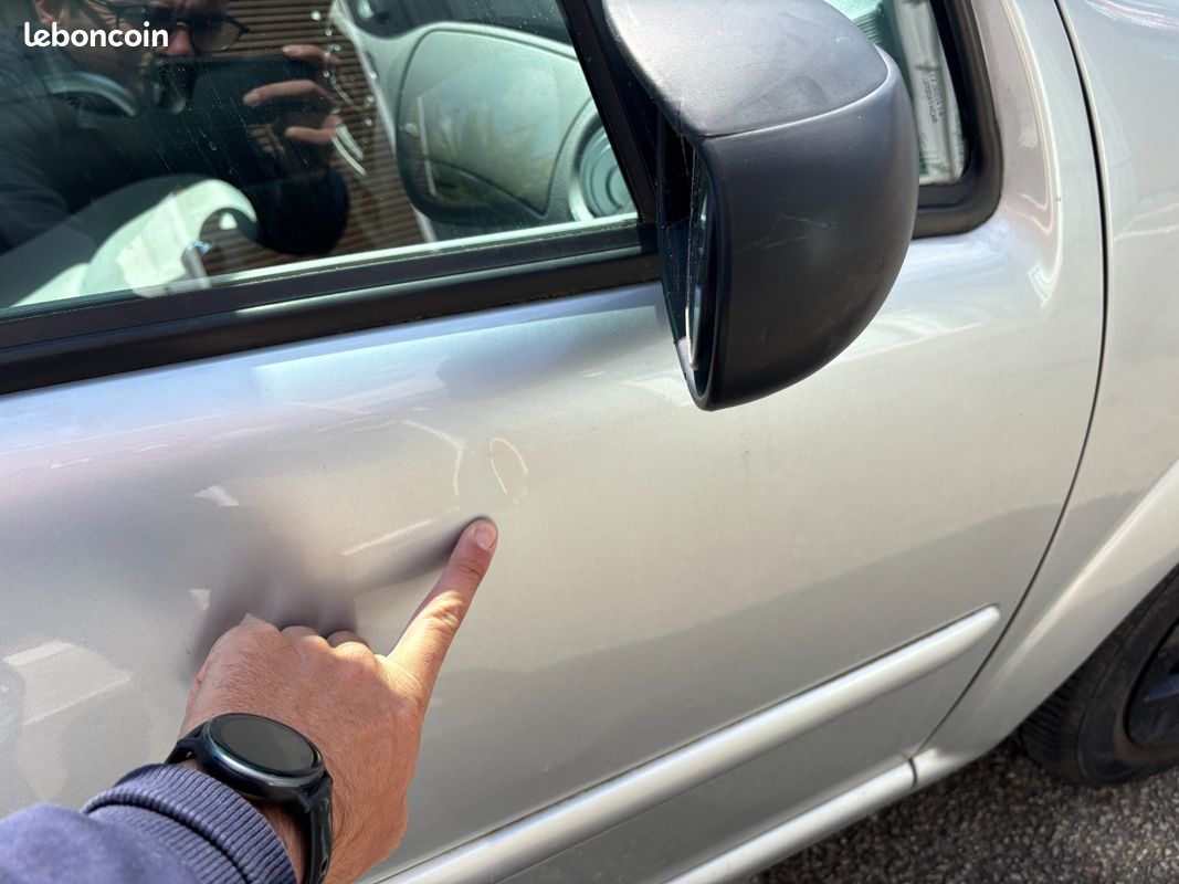 CITROEN C3 C3 1.4i 73ch Tic Tac CLIM/DISTRI NEUVE/PNEUS AR NEUFS (image 37)