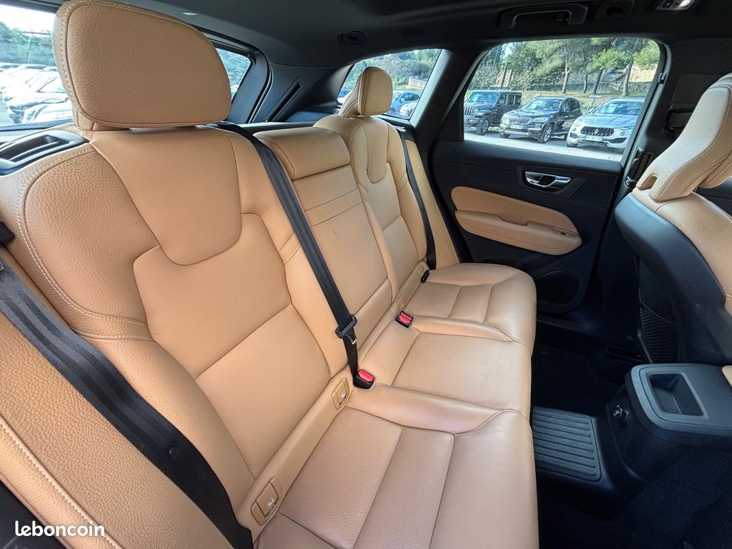 Volvo XC60 Business Executive AWD Geartronic (image 21)