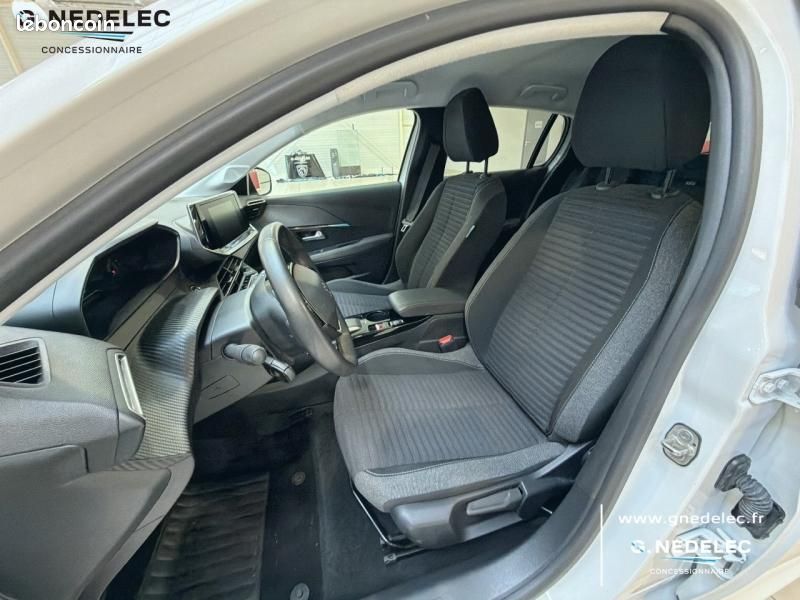 Peugeot 208 e-208 136ch Style (image 9)