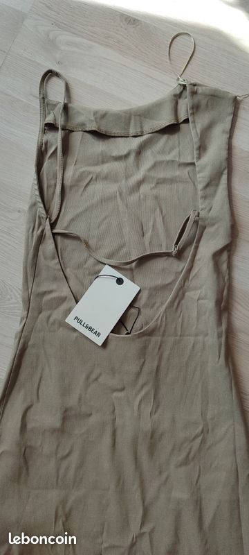 Robe Pull&Bear Taille S - Multicolore - Neuve Sans étiquettes - 75% Viscose 25% Polyester
