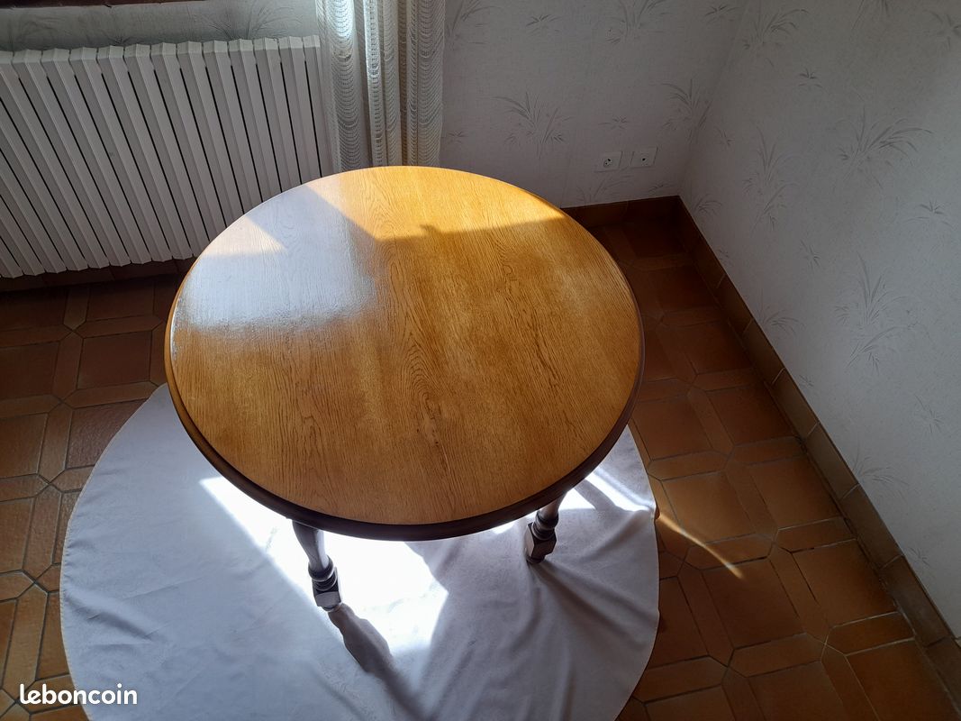 Table ronde en Chêne (image 2)