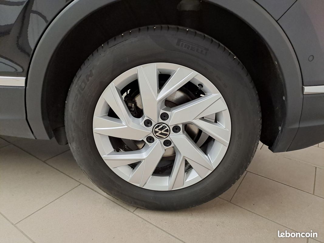 VOLKSWAGEN Tiguan 2.0 TDI 150ch DSG7 Elegance (image 11)
