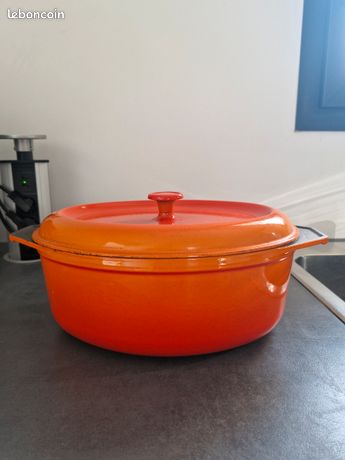 Cocotte Ovale Nomar Staub France – Fonte émaillée Orange – 31 Cm 6,3 L – Induction