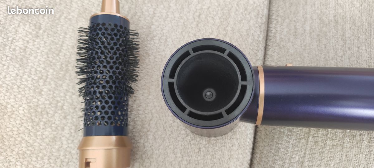 Sèche cheveux avec brosse ou soufflant (image 3)