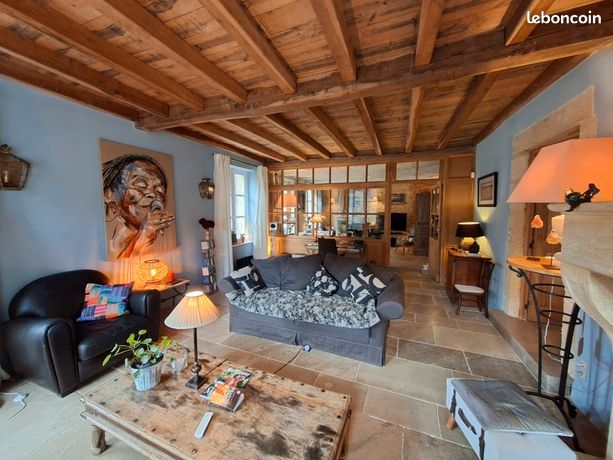 Maison 6 pièces 231 m²