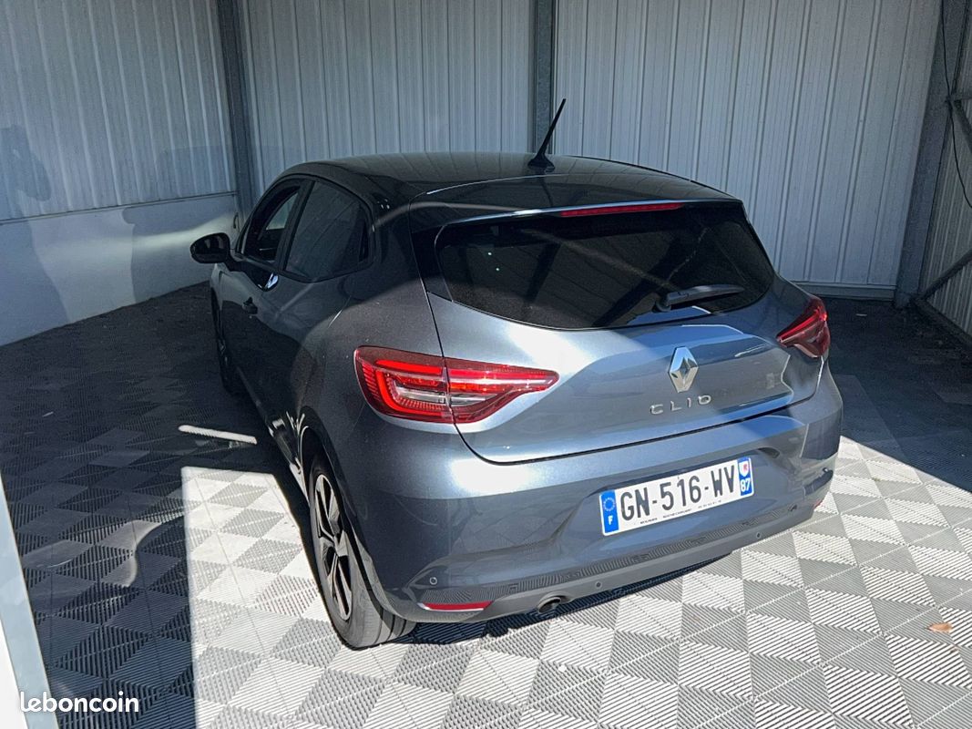 RENAULT Clio Blue dCi 100 Evolution (image 21)