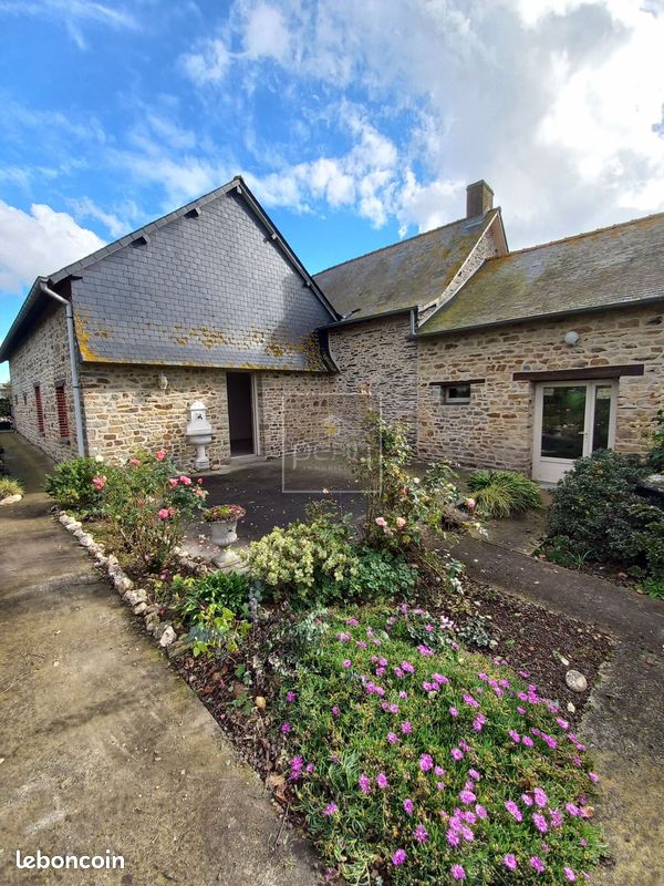 Maison 4 pièces 128 m² · à Bais · 128 m² · 795 €/mois